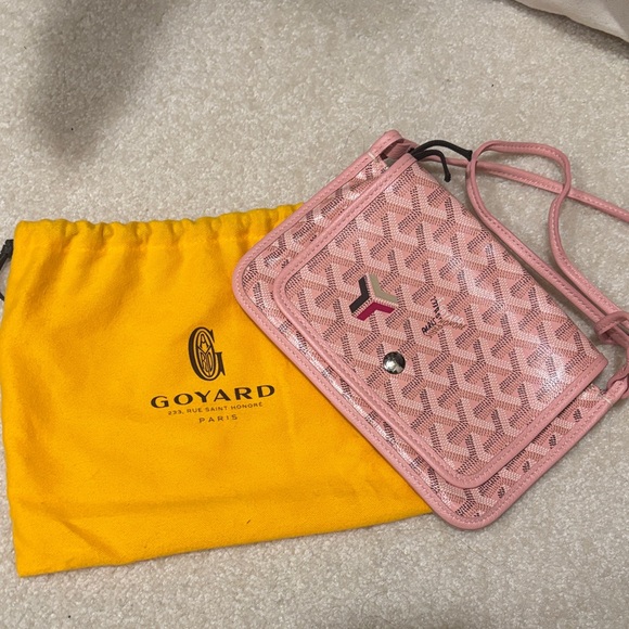 Goyard Handbags - RARE Goyard Pink Plumet Wallet Crossbody Bag